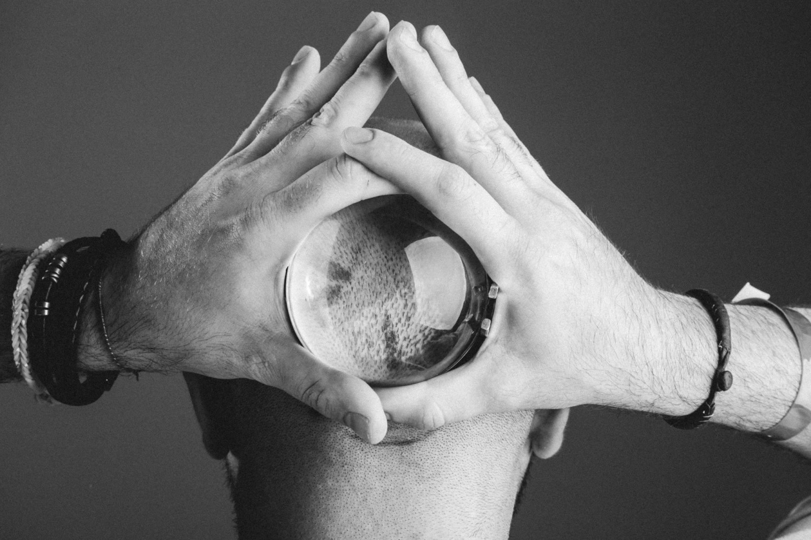 Tra cani rabbiosi e benessere: Michele Villetti sul lettino.